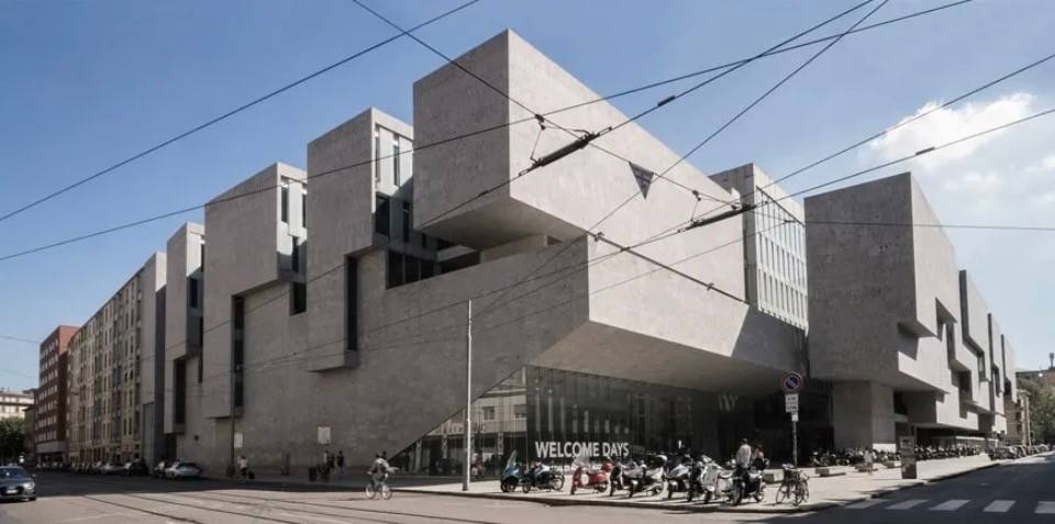 negozio in affitto a Milano in zona Bocconi