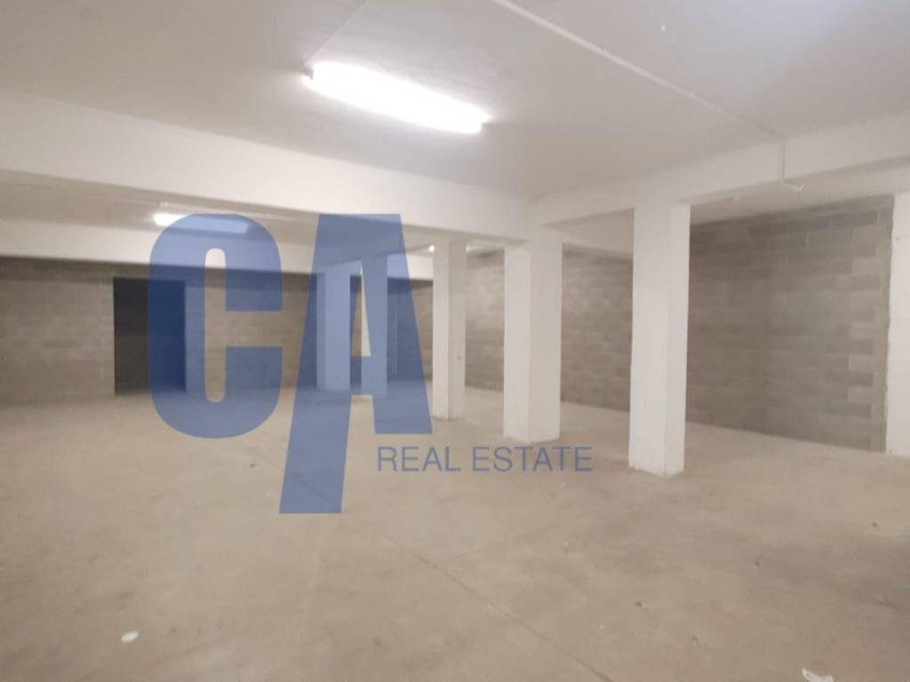 locale commerciale in affitto a Milano in zona Gallaratese
