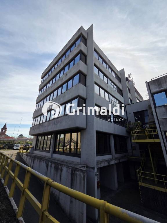 ufficio in affitto a Milano in zona Forlanini
