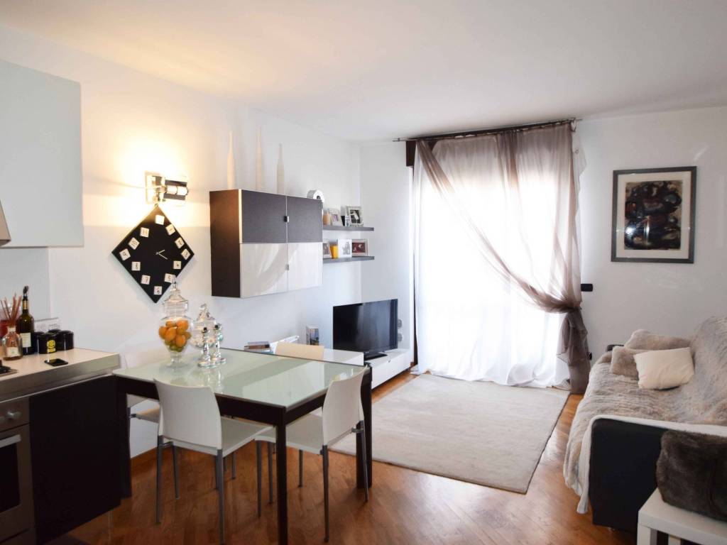 appartamento in affitto a Milano in zona Vigentino