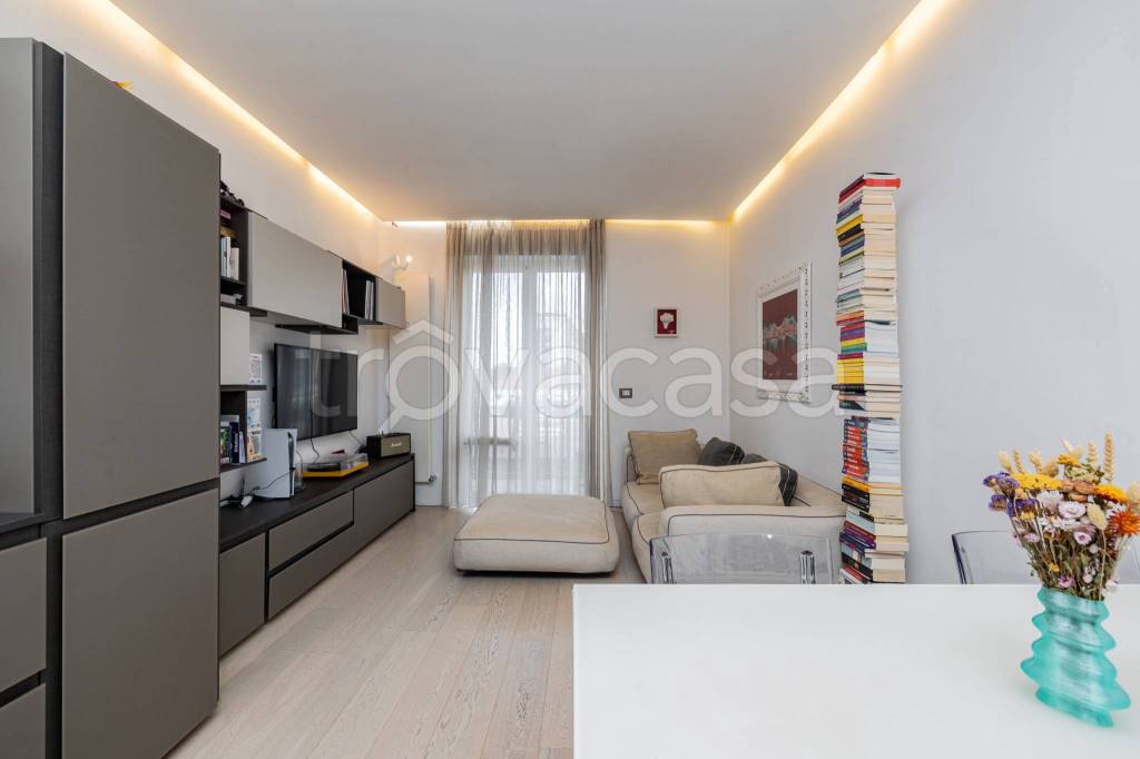 appartamento in affitto a Milano