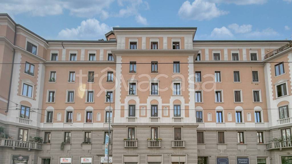 negozio in affitto a Milano in zona Loreto