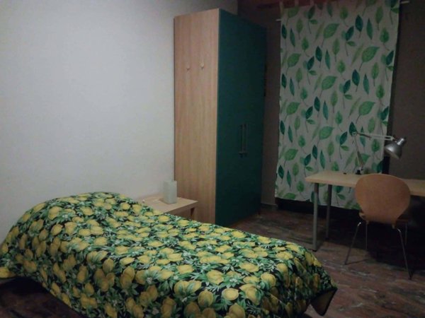 negozio in affitto a Milano in zona Corvetto