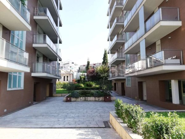 appartamento in affitto a Milano in zona Famagosta