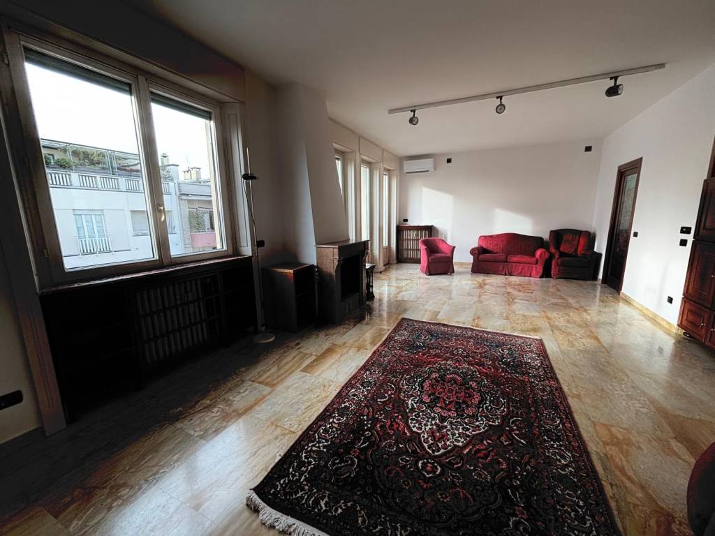 appartamento in affitto a Milano in zona Centro Direzionale