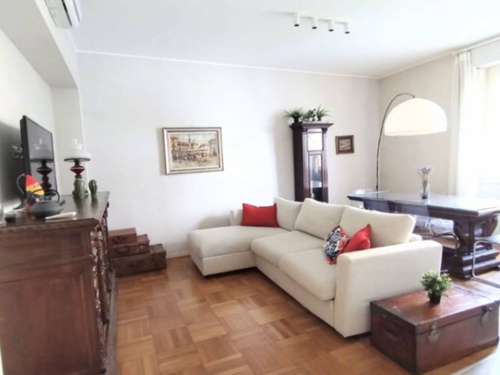 appartamento in affitto a Milano in zona Porta Romana