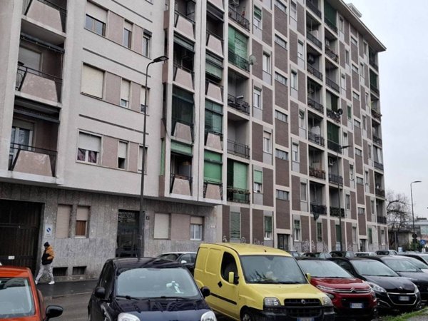 appartamento in affitto a Milano in zona Lorenteggio