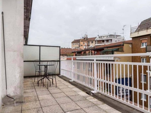 negozio in affitto a Milano in zona Affori