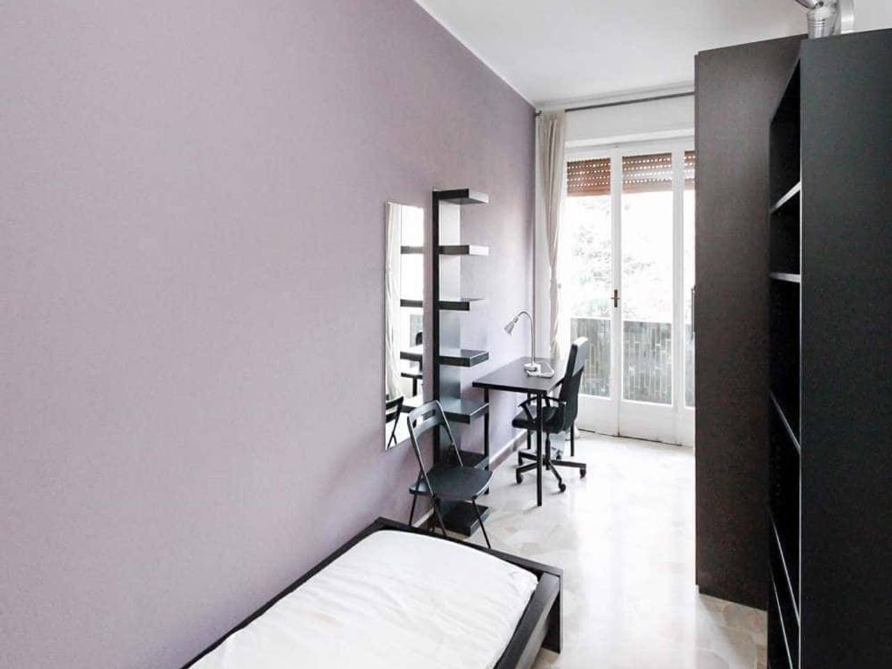negozio in affitto a Milano in zona Lorenteggio