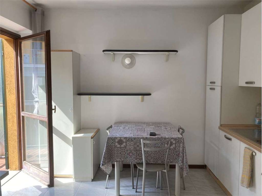 appartamento in affitto a Milano in zona Centro Direzionale