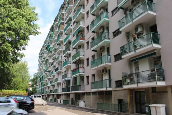 appartamento in affitto a Milano in zona Gallaratese