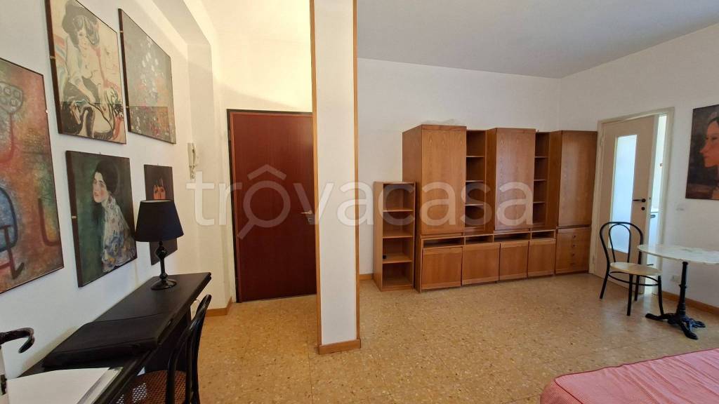 appartamento in affitto a Milano in zona Piazzale Lodi