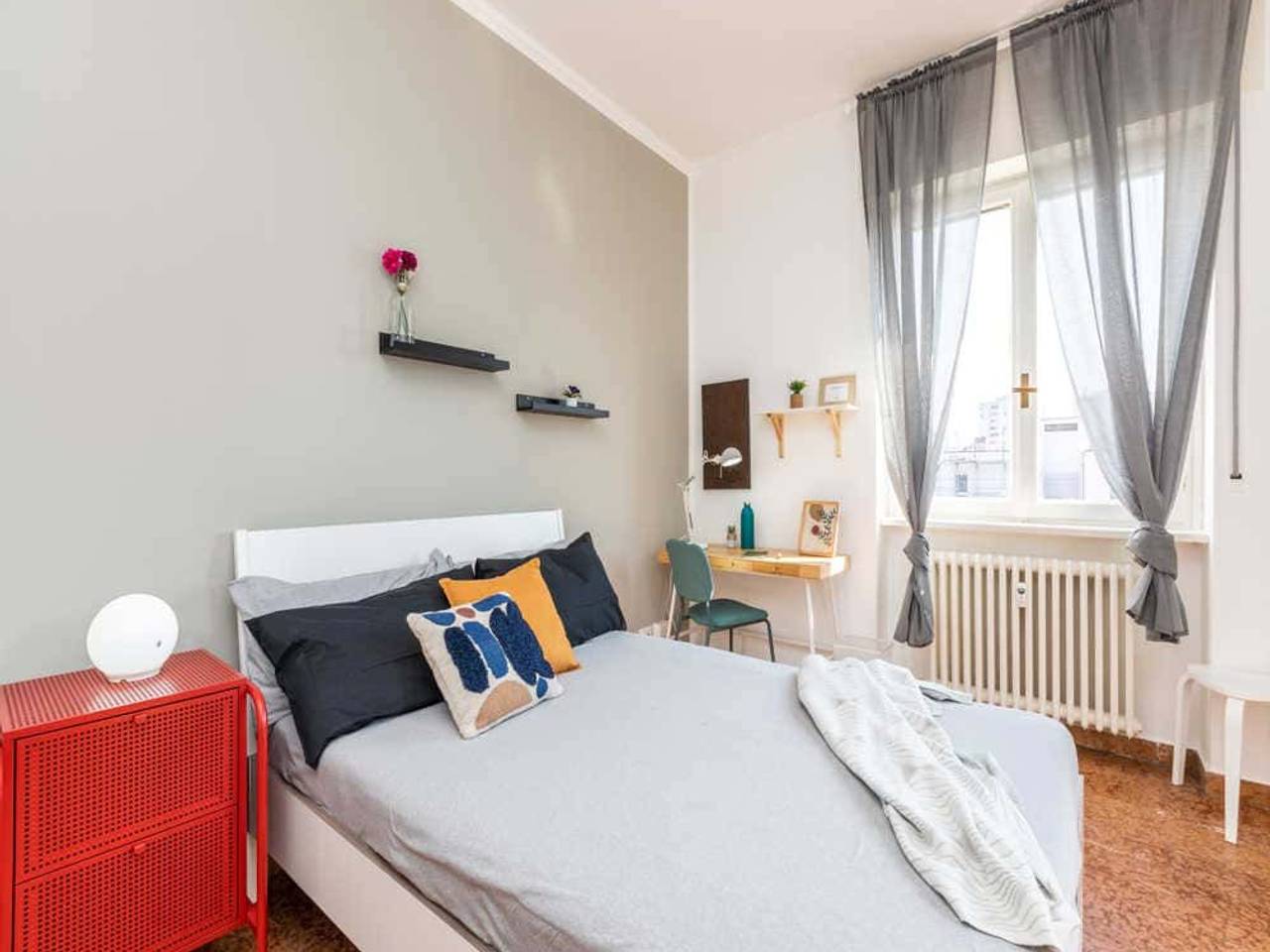 negozio in affitto a Milano in zona Piazzale Lodi