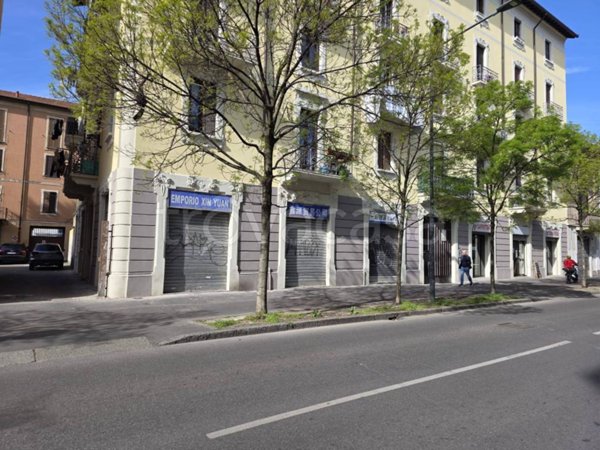 negozio in affitto a Milano in zona Il Portello