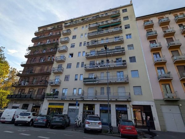 negozio in affitto a Milano