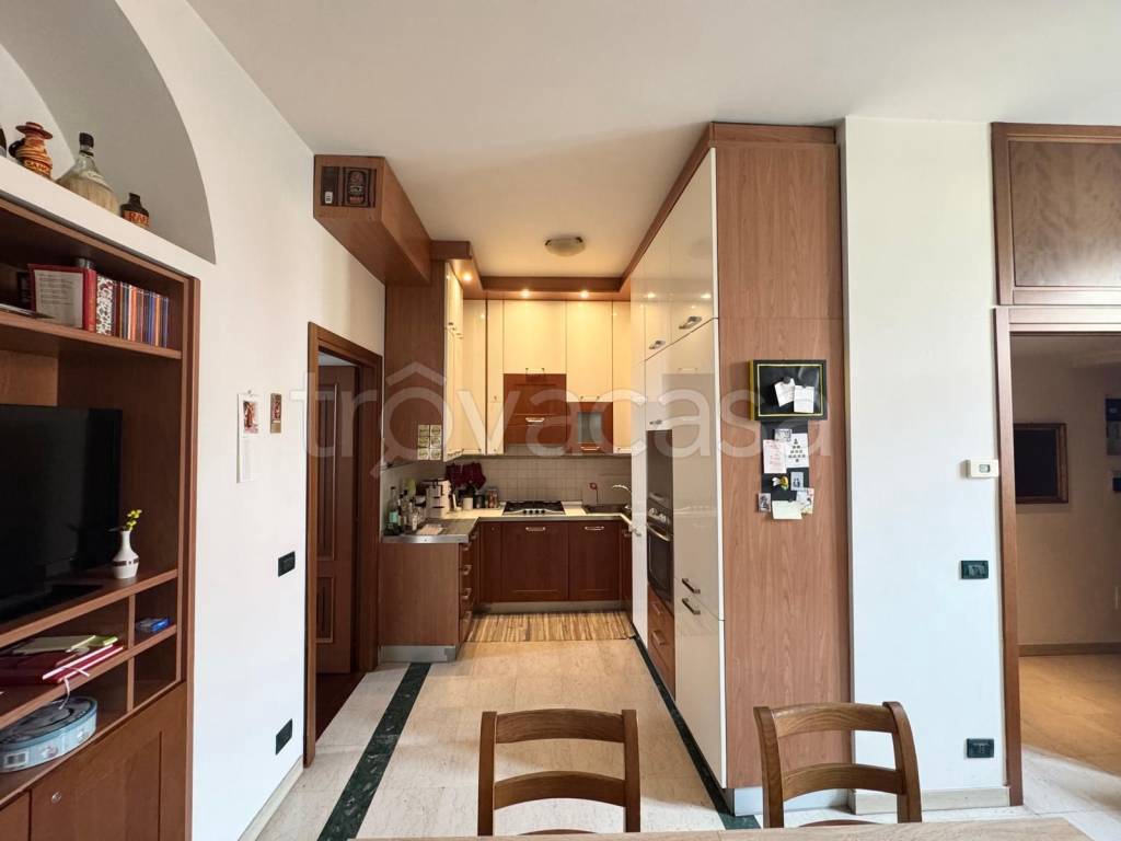 appartamento in affitto a Milano in zona Piazzale Lodi