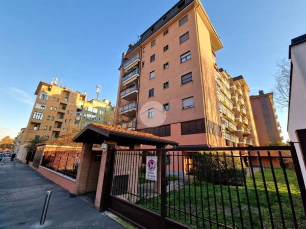 appartamento in affitto a Milano in zona Famagosta