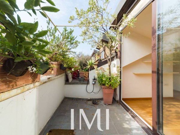 appartamento in affitto a Milano in zona Sant'Ambrogio