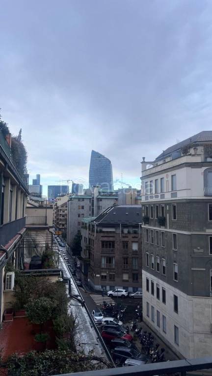 appartamento in affitto a Milano in zona Porta Nuova