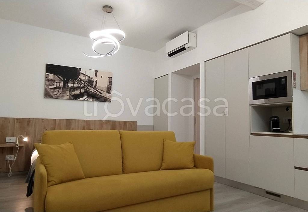 appartamento in affitto a Milano in zona Porta Ticinese