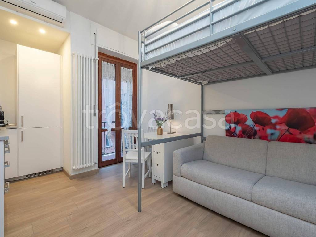 appartamento in affitto a Milano in zona Corvetto