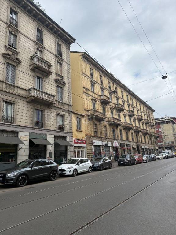 negozio in affitto a Milano