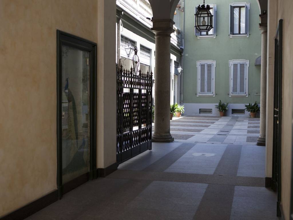 ufficio in affitto a Milano in zona Guastalla