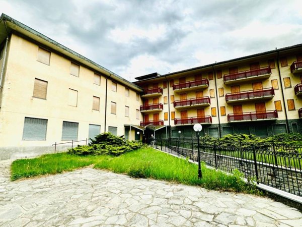 intera palazzina in affitto a Milano