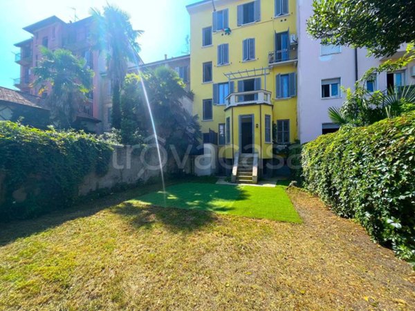 appartamento in affitto a Milano in zona Famagosta