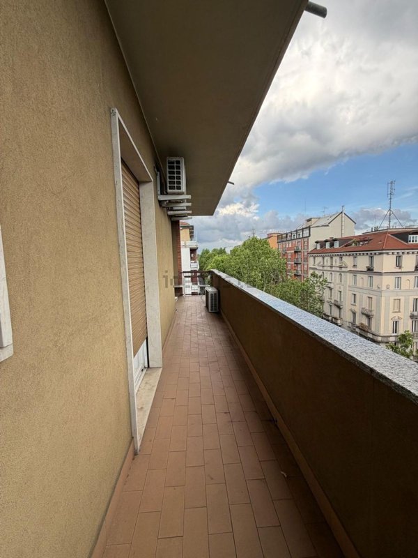appartamento in affitto a Milano in zona Lorenteggio