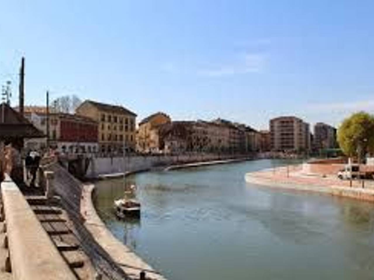 negozio in affitto a Milano in zona Lorenteggio