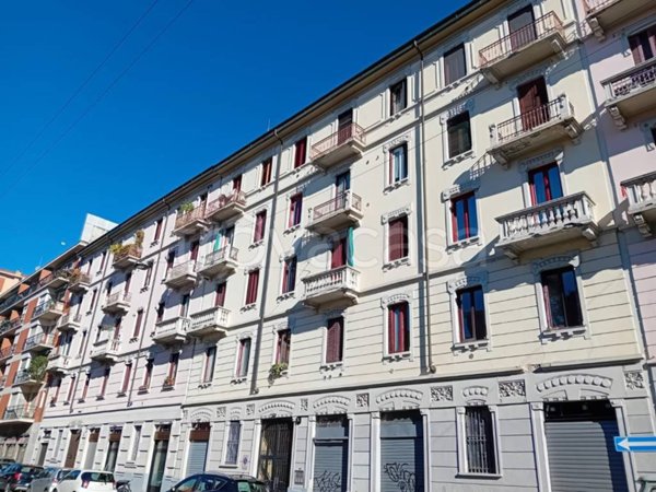 negozio in affitto a Milano