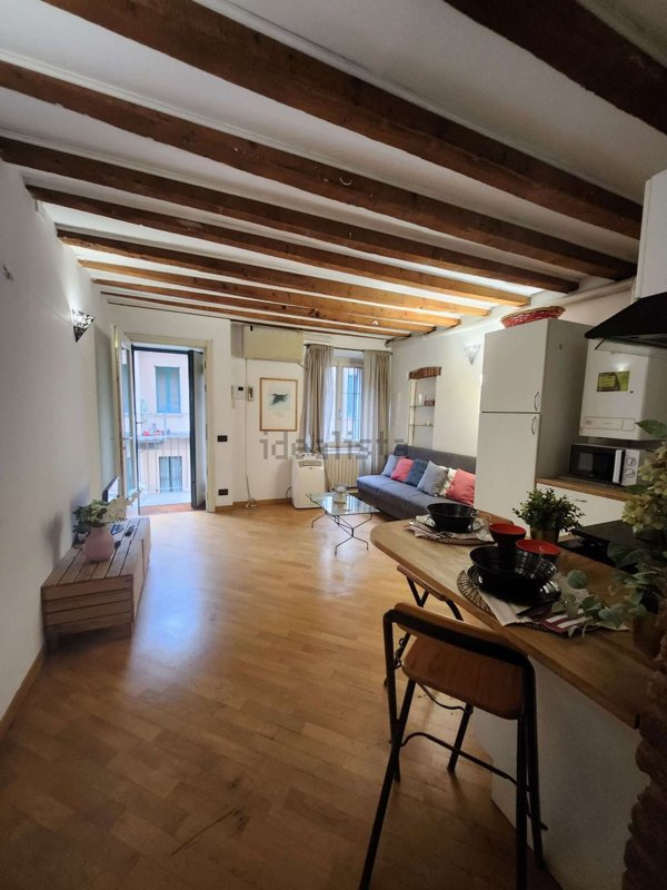 appartamento in affitto a Milano in zona Porta Genova