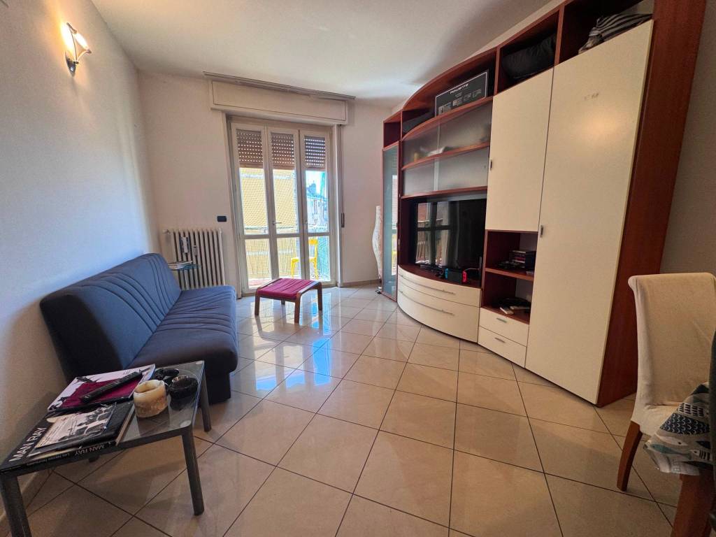 appartamento in affitto a Milano in zona Famagosta