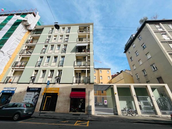 negozio in affitto a Milano