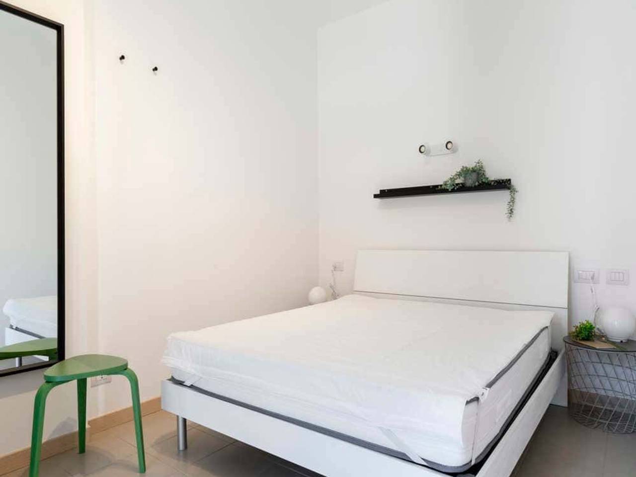 negozio in affitto a Milano in zona Piazzale Lodi