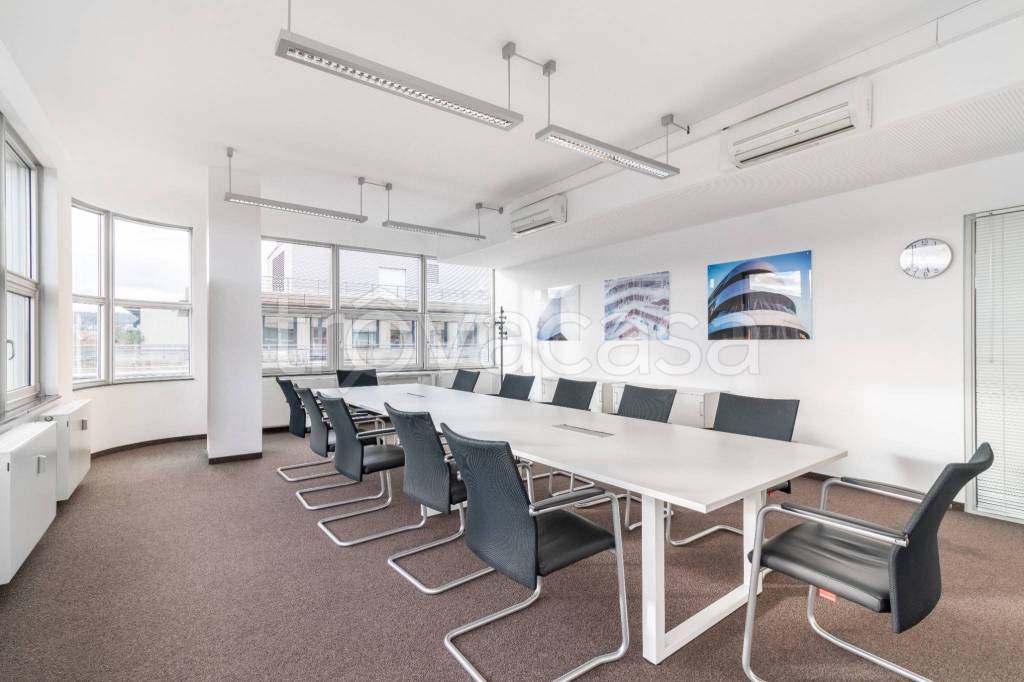 ufficio in affitto a Milano