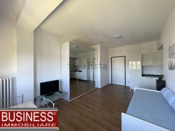 appartamento in affitto a Milano in zona Lorenteggio
