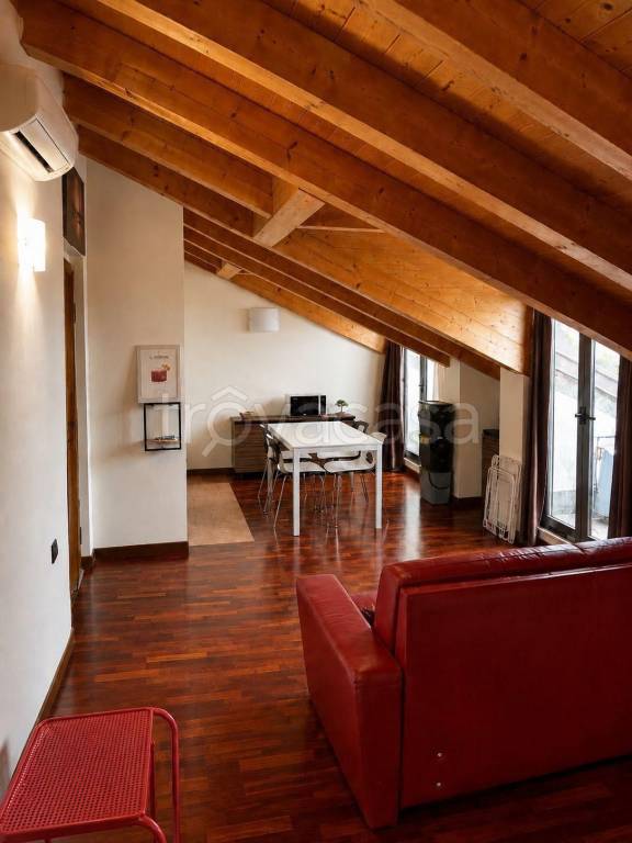 appartamento in affitto a Milano in zona Corvetto