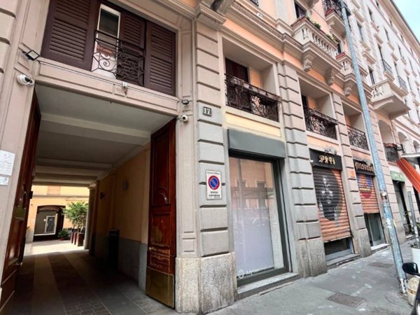 negozio in affitto a Milano in zona Centro Direzionale