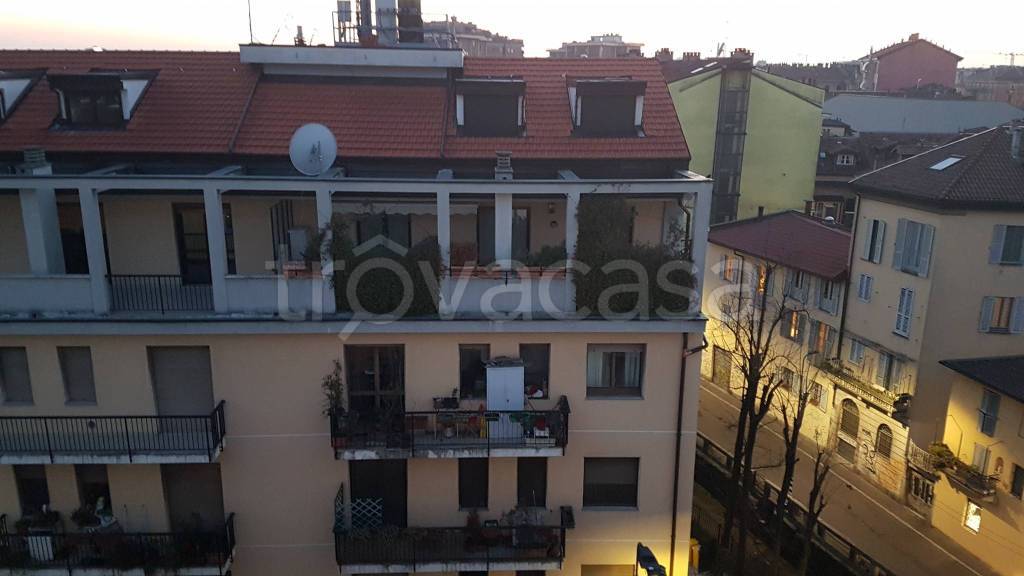 appartamento in affitto a Milano in zona Porta Genova