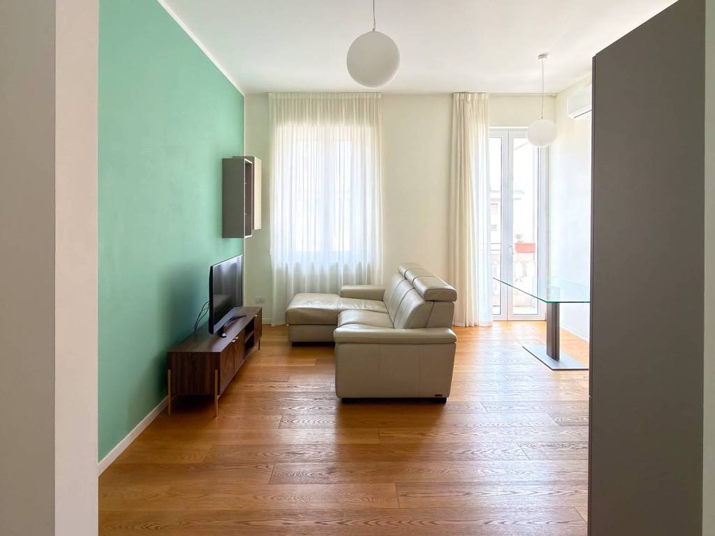 appartamento in affitto a Milano in zona Centro Direzionale