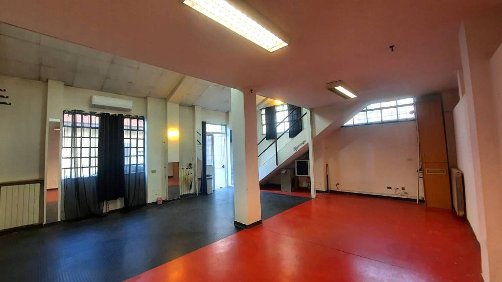negozio in affitto a Milano in zona Crescenzago