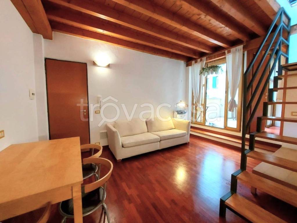 appartamento in affitto a Milano