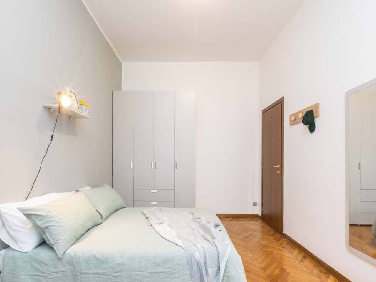 negozio in affitto a Milano in zona Guastalla