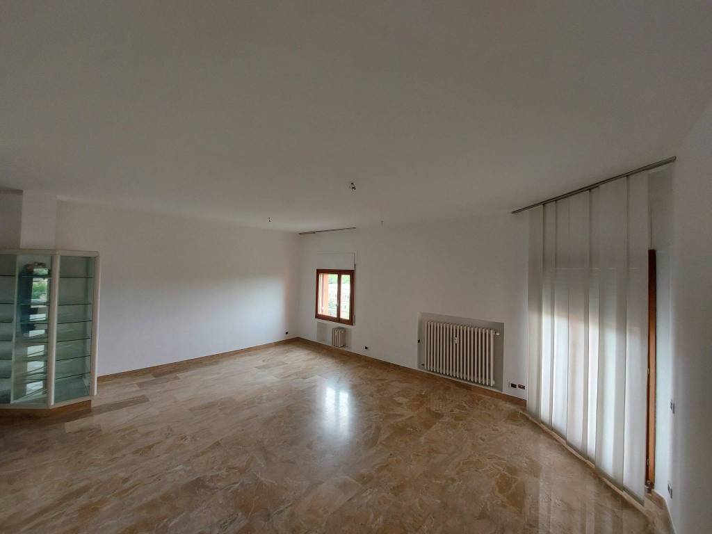 appartamento in affitto a Milano in zona Baggio