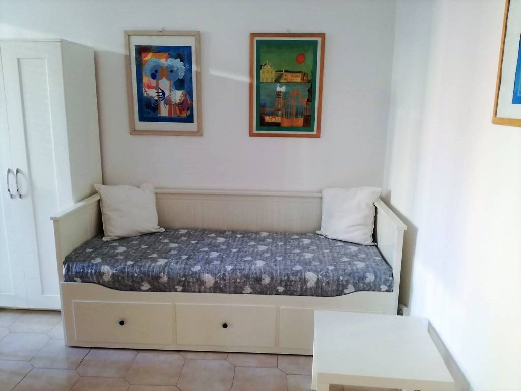 appartamento in affitto a Milano in zona Lorenteggio