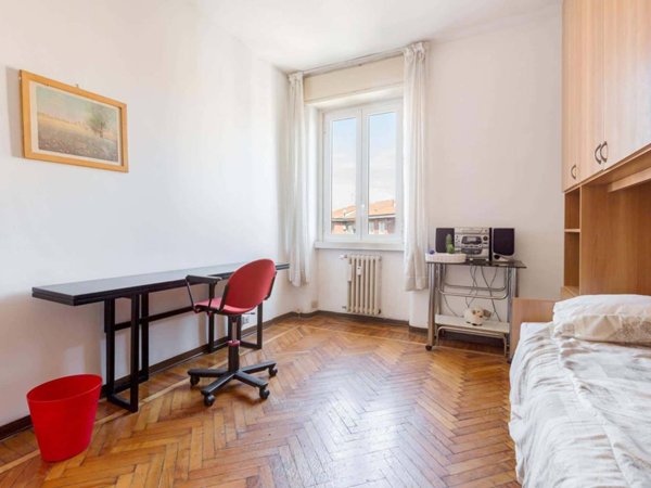 negozio in affitto a Milano in zona Corvetto