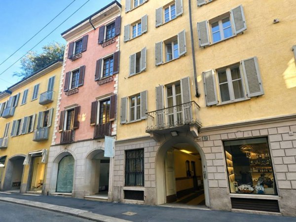 negozio in affitto a Milano