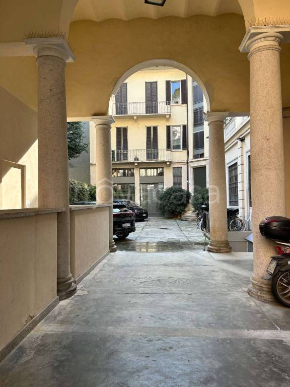 appartamento in affitto a Milano in zona Sant'Ambrogio